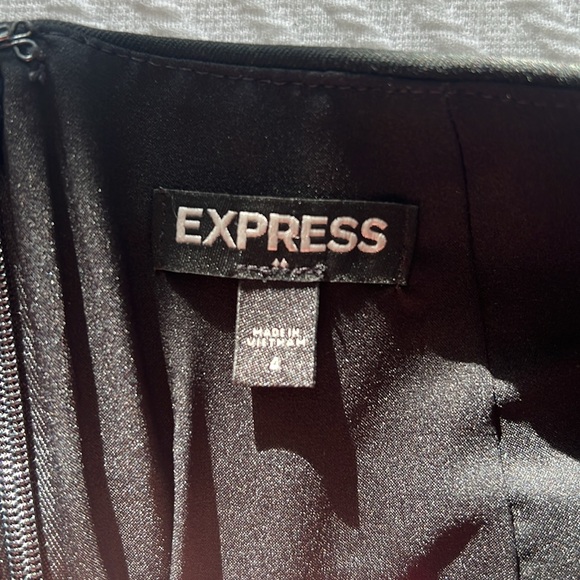 Express Black Pencil Skirt - Picture 2 of 6